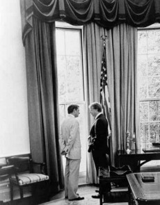 Jimmy Carter in Oval cabinet