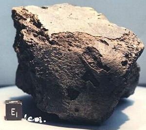 MAC 88105 meteorite
