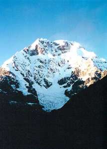 Apu Asungate, peak